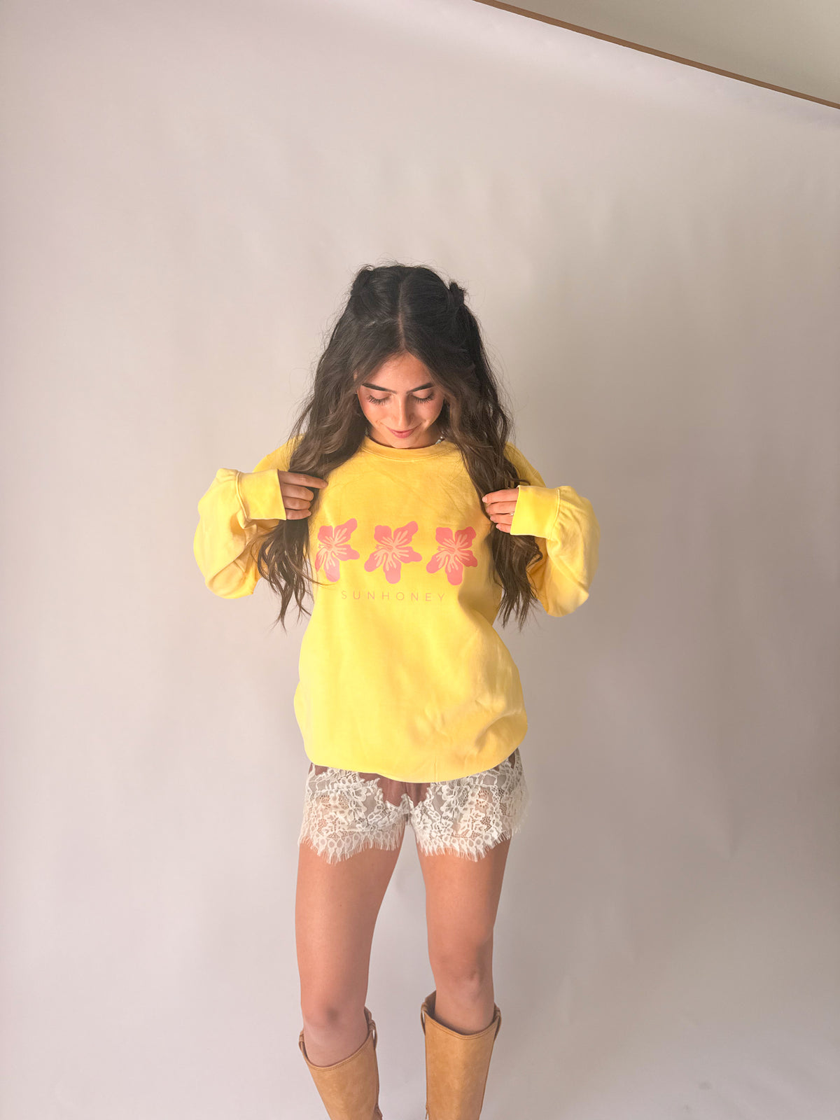 Sunhoney Crewneck
