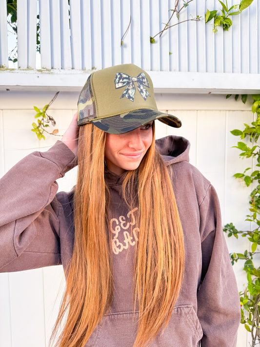 Camo Bow trucker Hat
